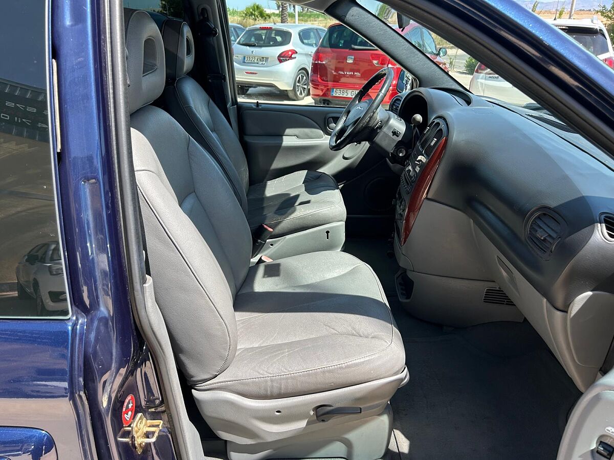 CHRYSLER GRAND VOYAGER LX 2.8 CRDI AUTO SPANISH LHD IN SPAIN 106K 7 SEATS 2006